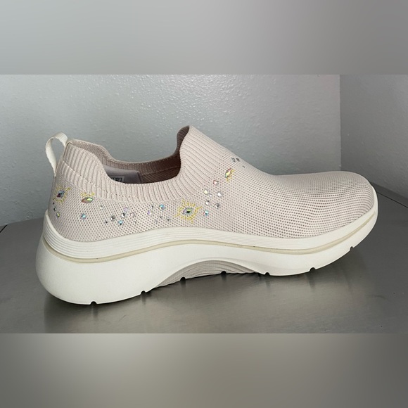 SKECHERS.. WOMENS ARCH FIT SNEAKERS - Picture 16 of 16